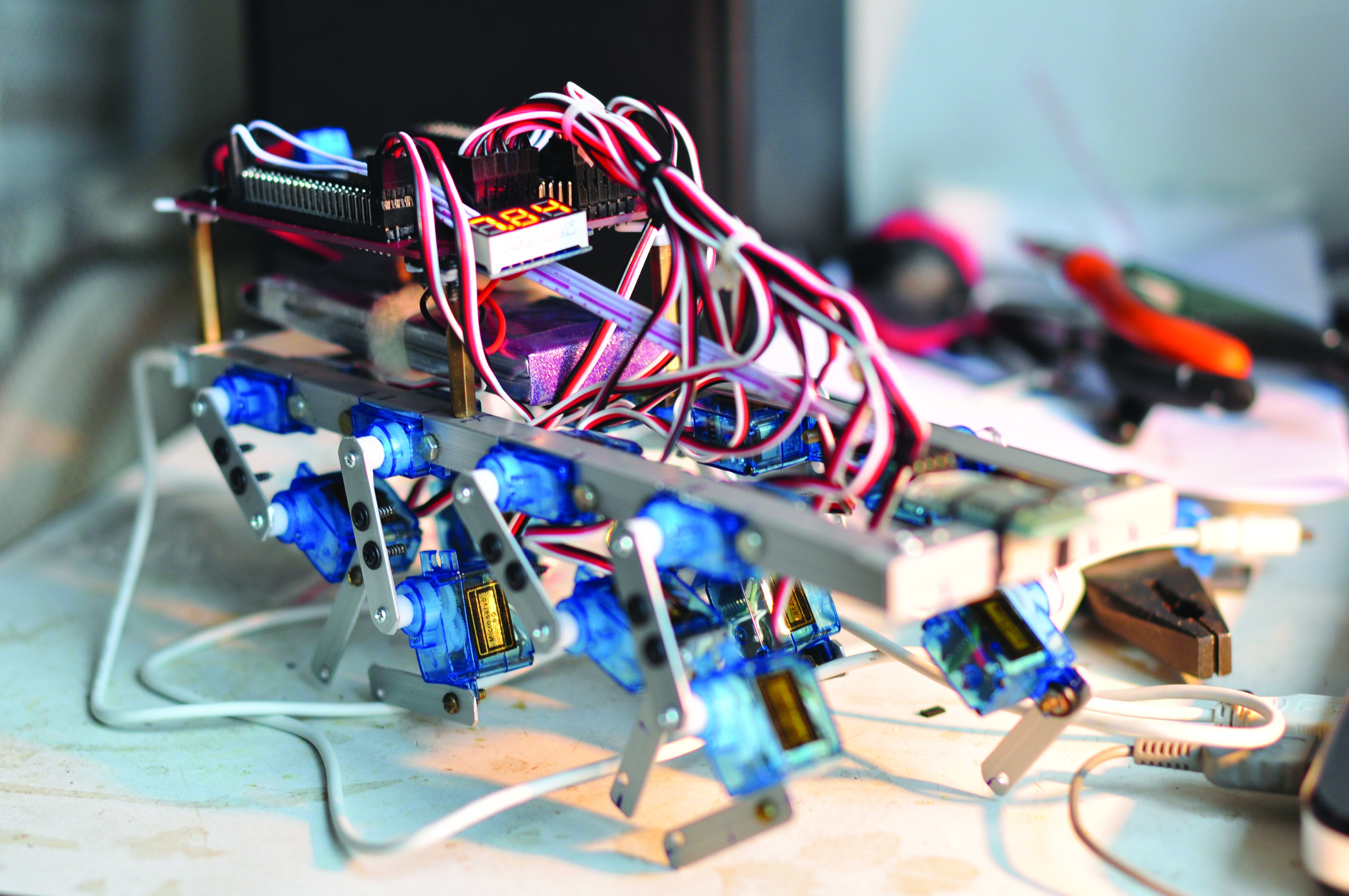 Robot project. Arduino uno робот. Робототехника ардуино. Робот на ардуино. Сборка робота.