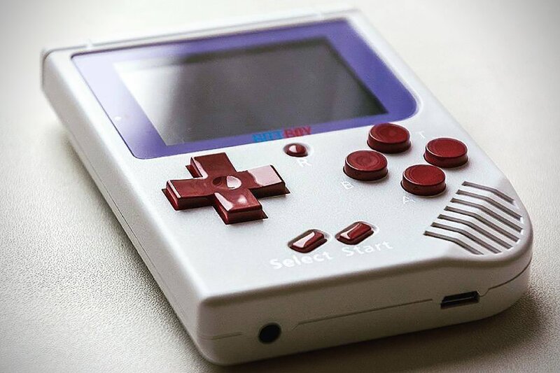 Bittboy-FC-Console-01.jpg