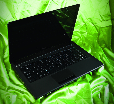 ASUS N82JV